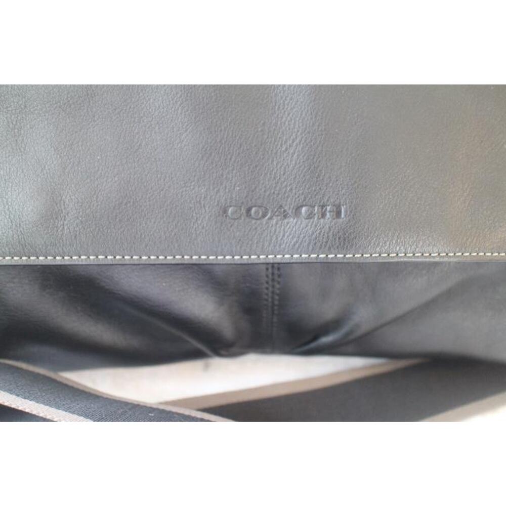 (Z) COACH HERITAGE LEATHER MESSENGER (COACH F70556) SILVER/BLK (900 - Picture 2 of 12